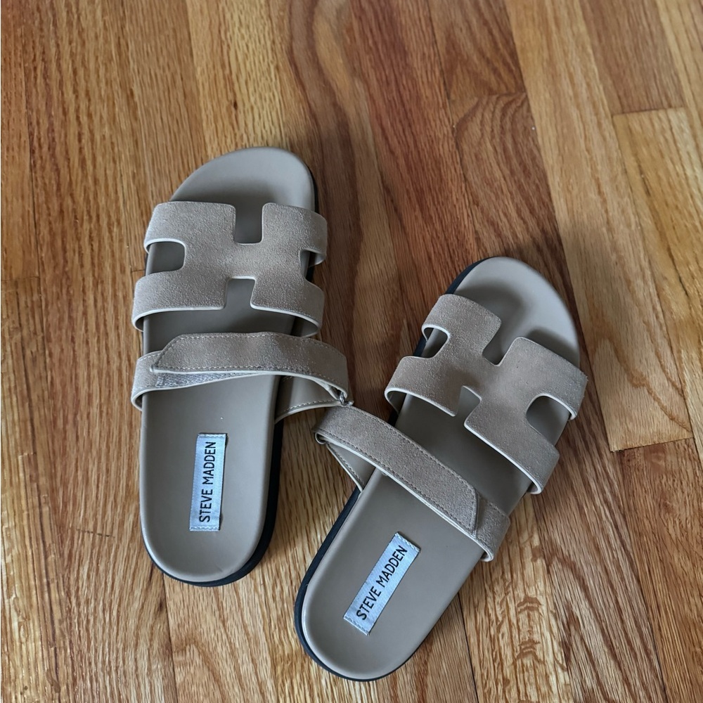 Steve Madden slides